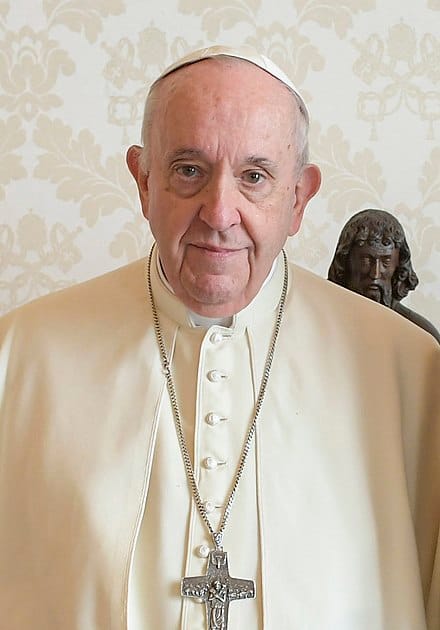 Pope Francis to have abdomen operation 